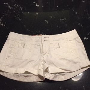 AEO white cotton shorts